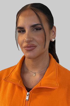 Shannon - Ausgebildete Servicekraft