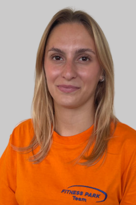Emily - Ausgebildete Servicekraft